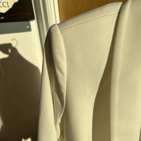 Untamed Petals White Feather Trim Blazer - Picture 3 of 5